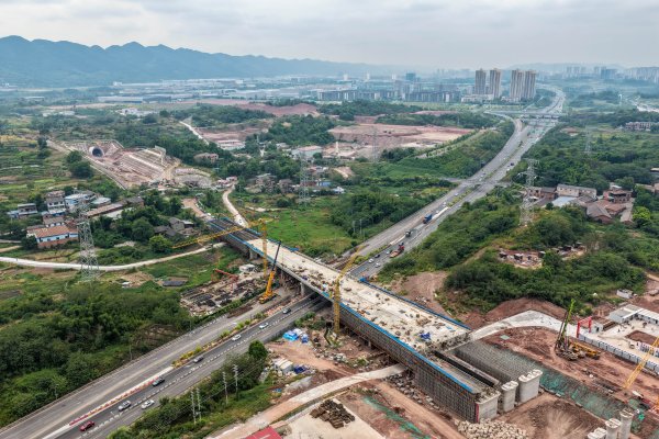 牛跟投 日媒: 中国超大城市活力足潜力大